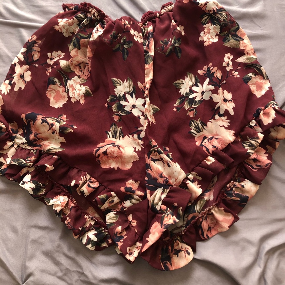 floral shorts